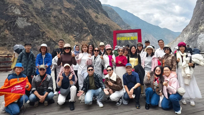 Tour Lệ Giang - Đại Lý - Shangrila 6N5Đ Không Mua Sắm Bay Ruili Airlines
