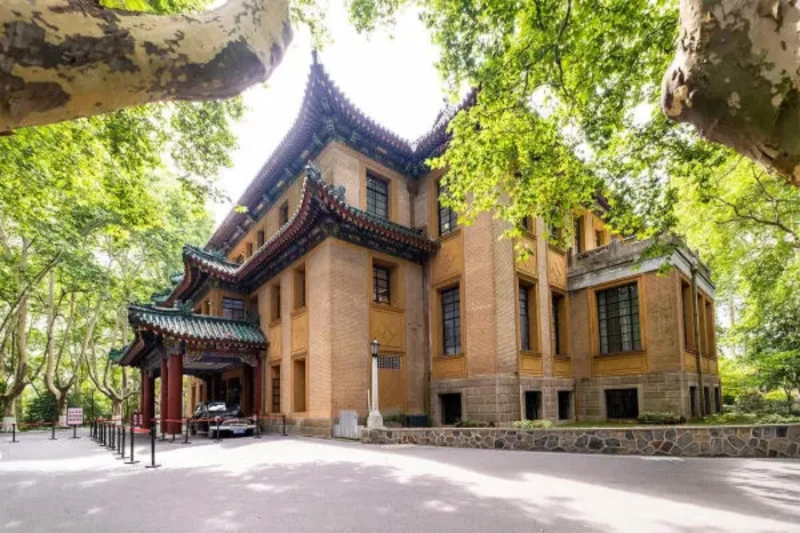 Ngày 1