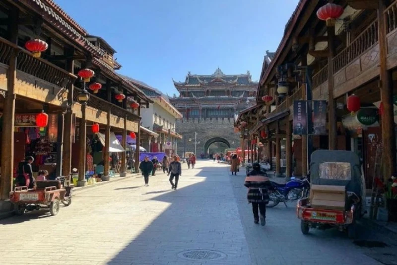Tour Thành Đô - Cửu Trại Câu - Trượt Tuyết Gia Cô Sơn 6 Ngày 5 Đêm - Khám Phá Thiên Đường Tuyết Trung Quốc