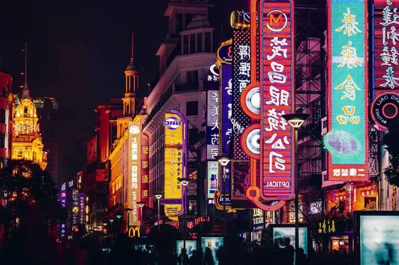 Ngày 1